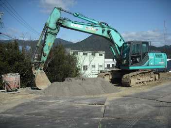 基礎工事 順調です