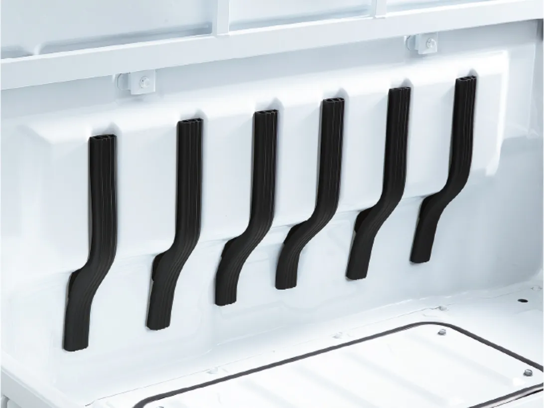 キャビンバックモール