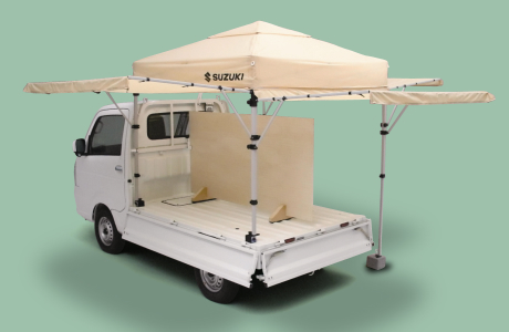 車両と一体感のある軽量折りたたみ式テント