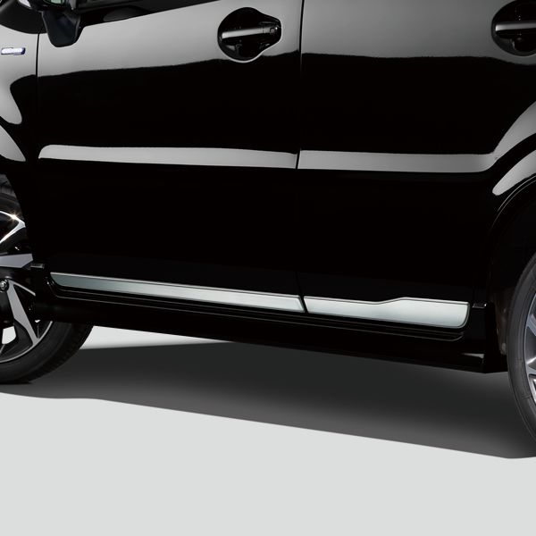 サイドドアアンダーガーニッシュ