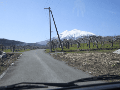青森を走るキャリイから撮影した風景