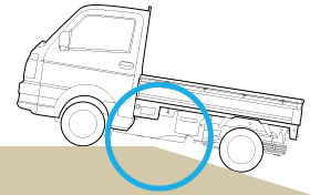 起伏した路面でも、車体底部が接触しにくいためスムーズに走行できる