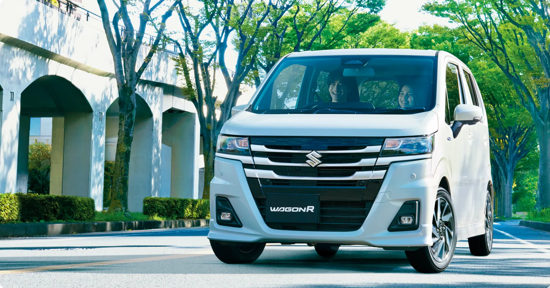 Photo：HYBRID ZX 2WD 全方位モニター用カメラパッケージ・スズキコネクト対応通信機装着車ボディーカラーはピュアホワイトパール（ZVR）