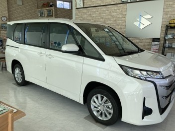 suzukiのミニバン　ランディ