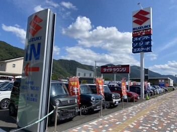 ご来店をお待ちしております！！