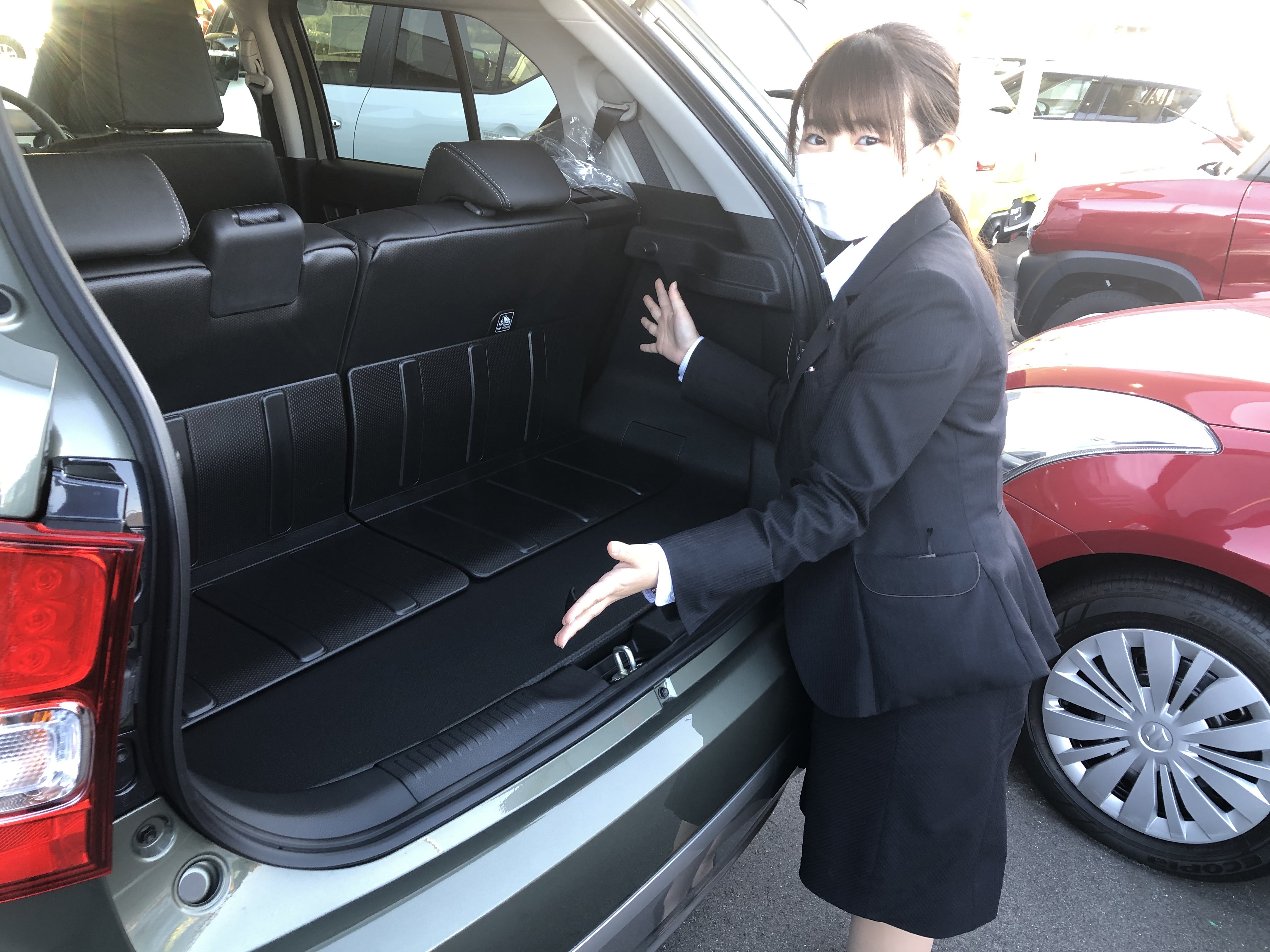 新型イグニスの新色が入荷しました 新車情報 お店ブログ 株式会社スズキ自販広島 スズキアリーナ西風新都