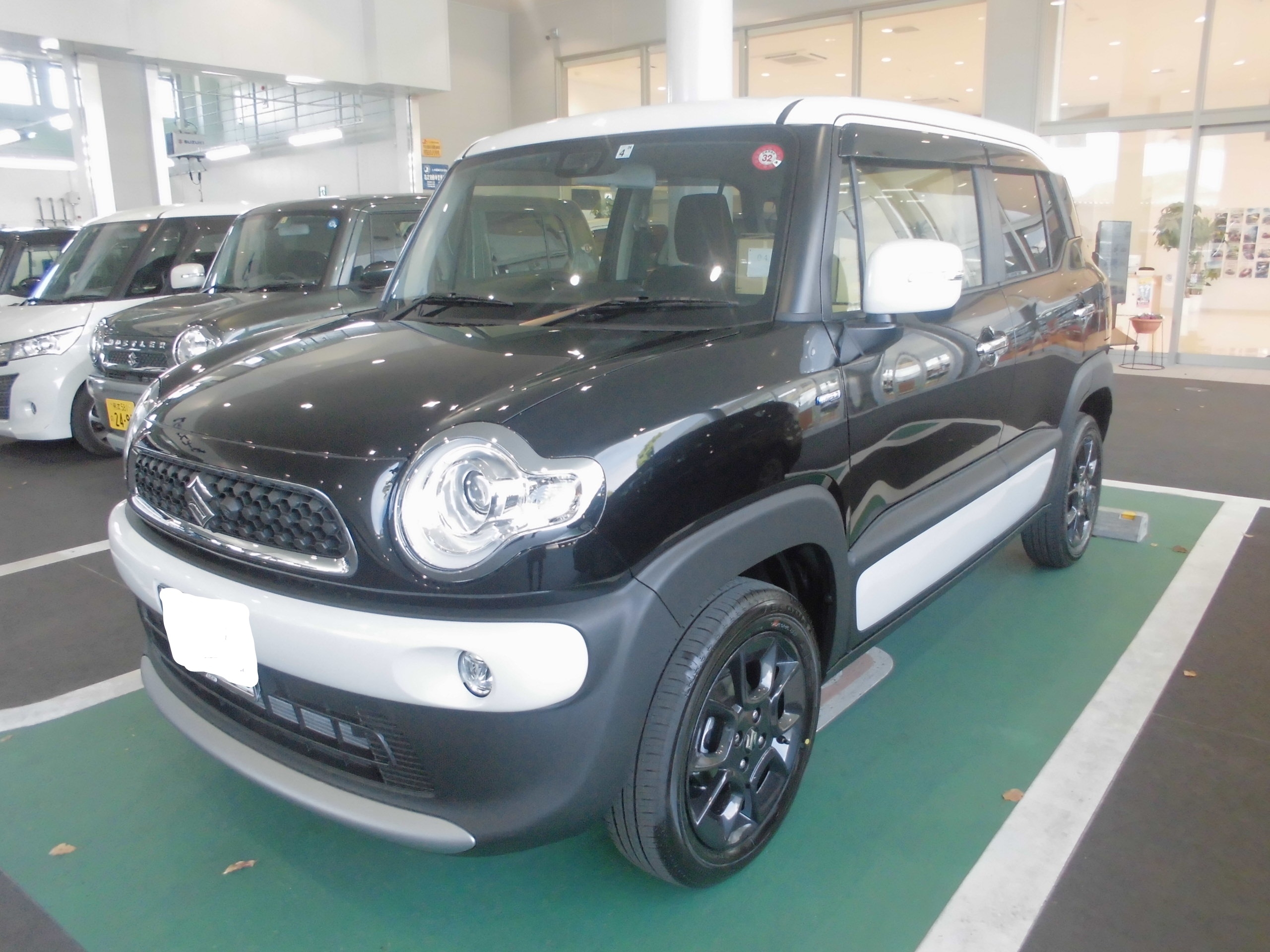 モノトーンクロスビー 納車ギャラリー お店ブログ 株式会社スズキ自販熊本 スズキアリーナ熊本インター