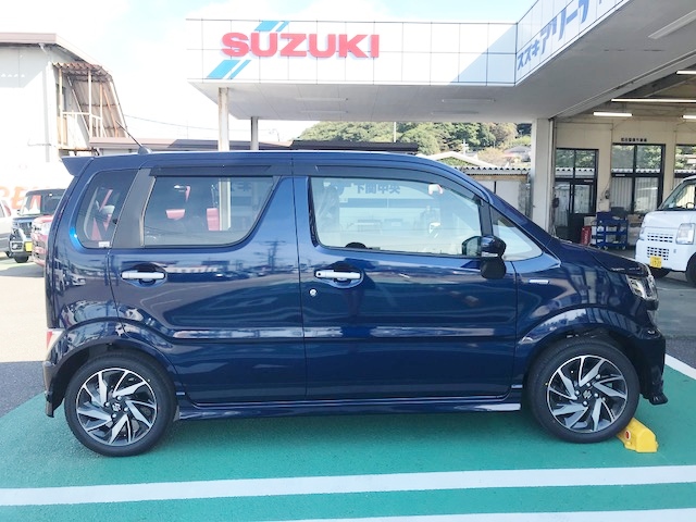 ワゴンｒ ２５周年記念車を納車いたしました ミ 納車ギャラリー お店ブログ 株式会社高野山スズキ 高野山スズキ 下関営業所