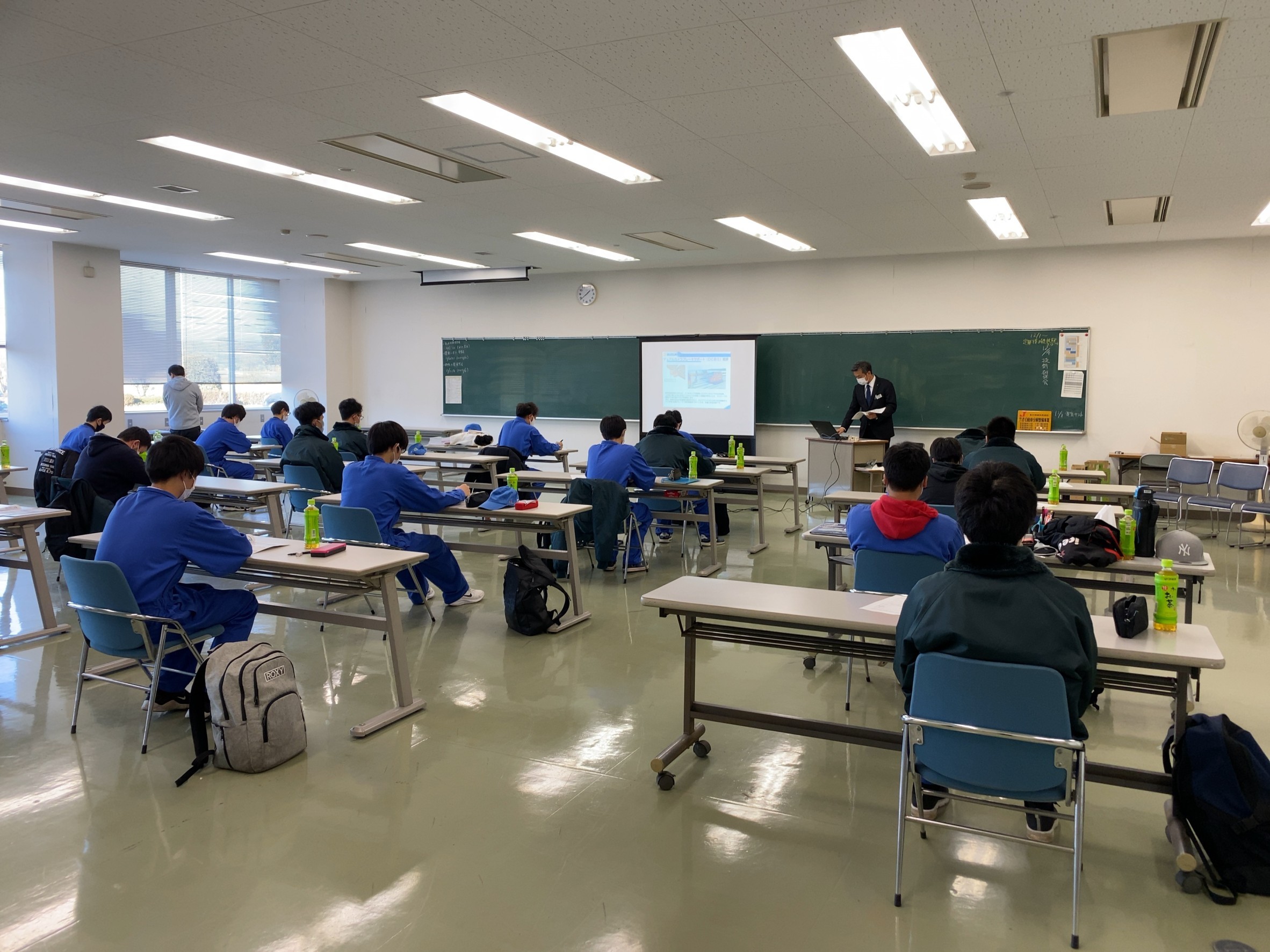 太田産業技術専門校で技術講習会を開催いたしました 採用情報トピックス 採用情報 株式会社スズキ自販群馬