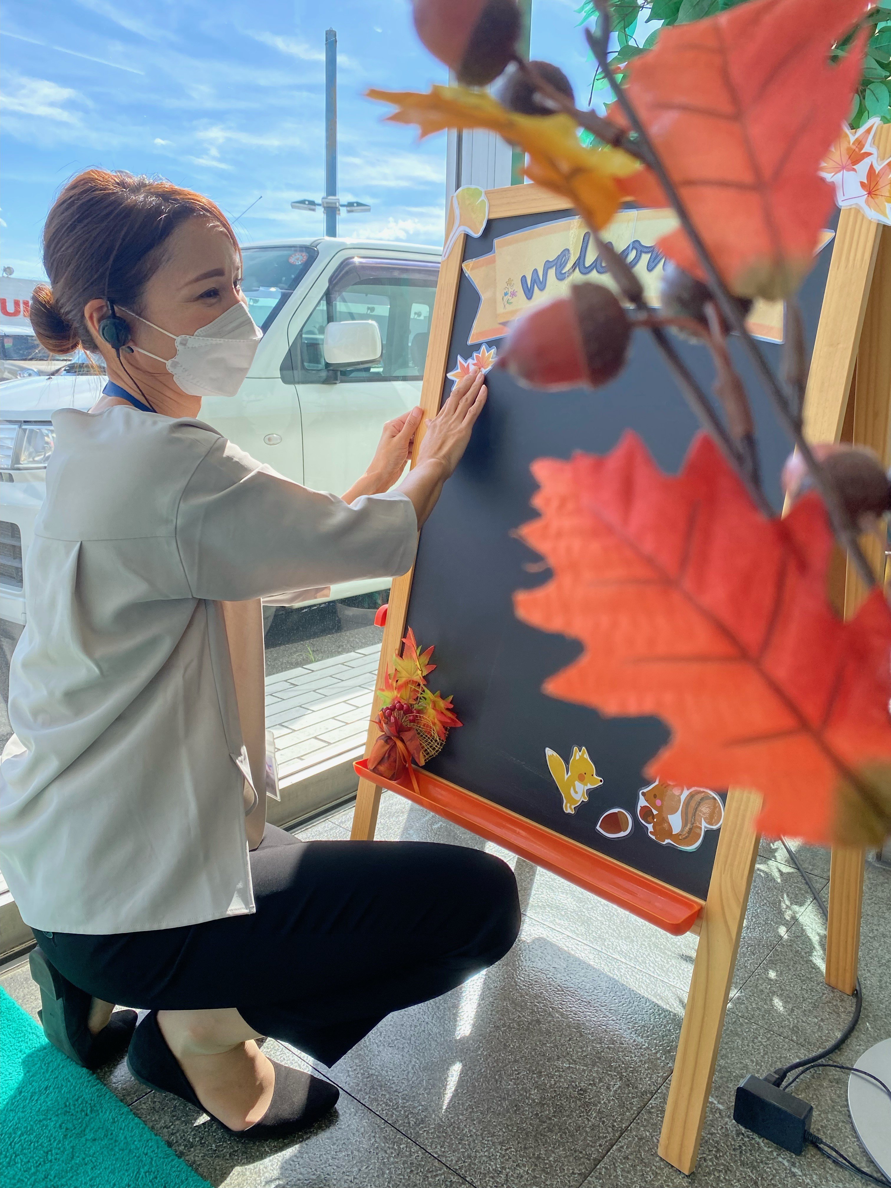 秋の装飾をしました その他 お店ブログ 株式会社スズキ自販埼玉 スズキアリーナ越谷
