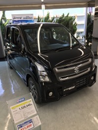 ショールームに新しい展示車が仲間入り♪