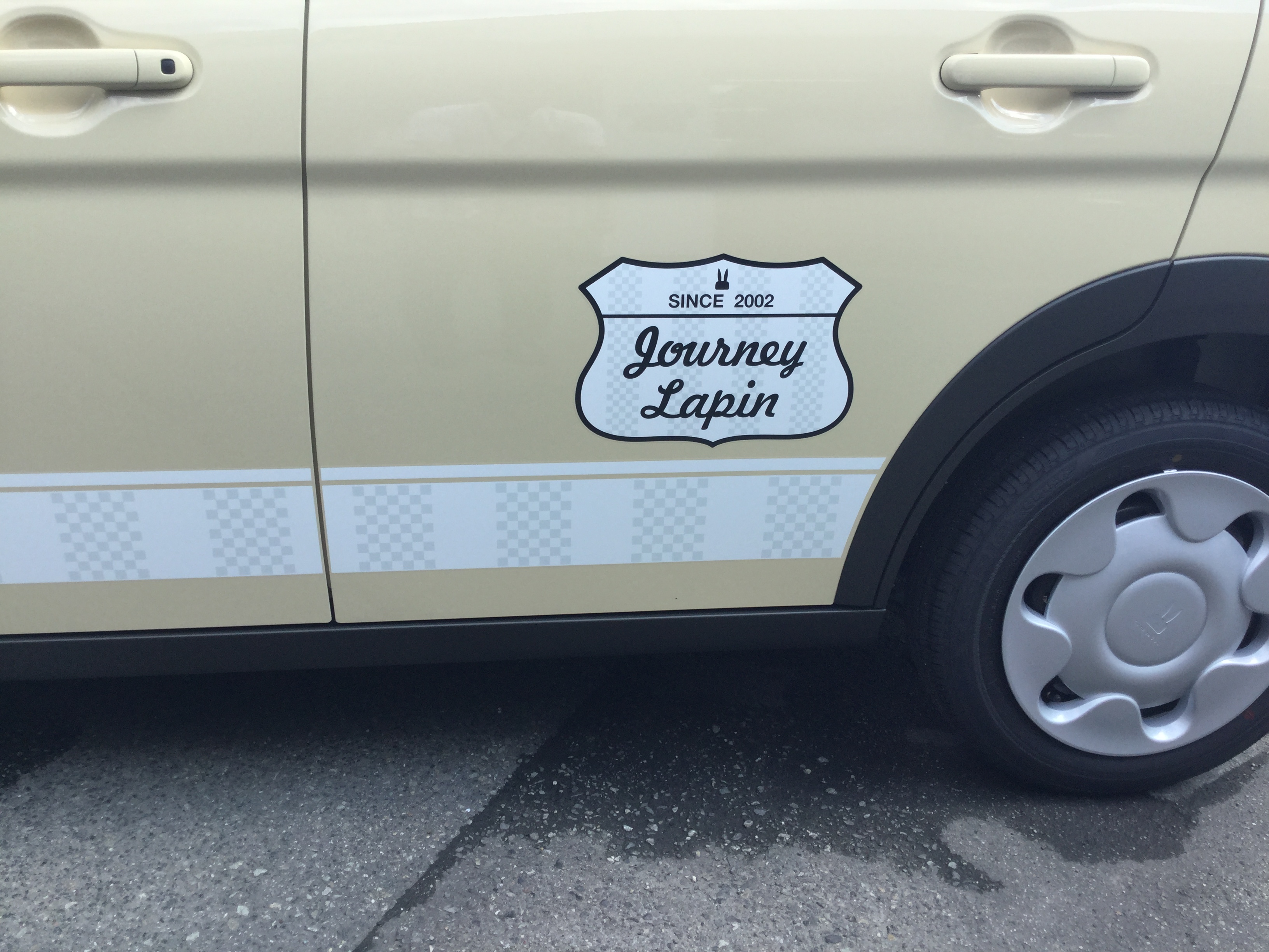 ルーフラックが可愛い ｉ 様新型ラパンご納車 写真３枚あります 納車ギャラリー お店ブログ 株式会社スズキ自販兵庫 スズキアリーナ神戸北