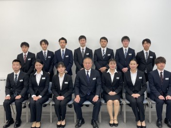 ㈷●２０２１年　入社式を行いました！●