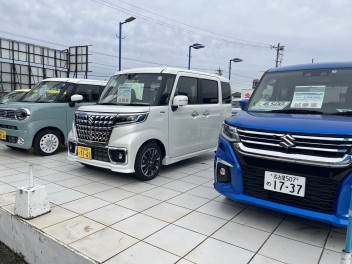 スライドドア人気３車種比べてみてください！