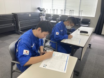 新入社員教育　サービスフォロー研修