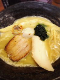 ６周年祭　限定麺　鶏白湯×ホタテwhite~らぁ麺　武者気matsuno~