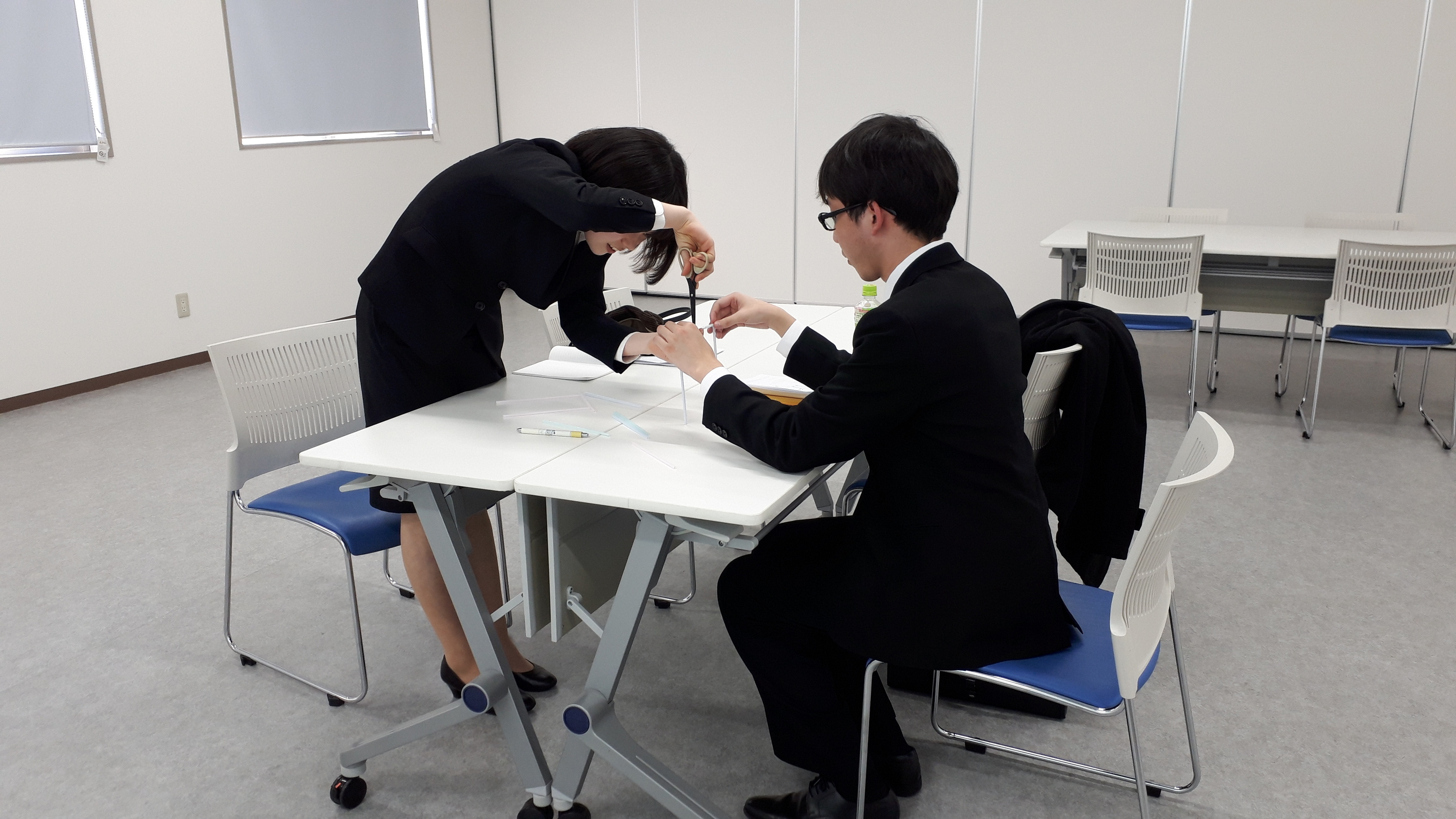 ワーク中の学生