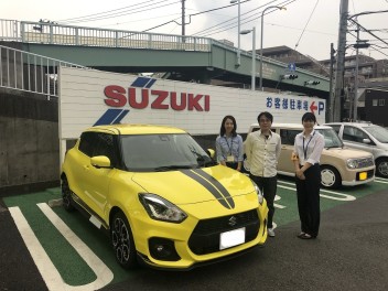 デカールでより引き締まったスイフトスポーツをご納車★