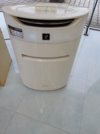 空気清浄機、あります。