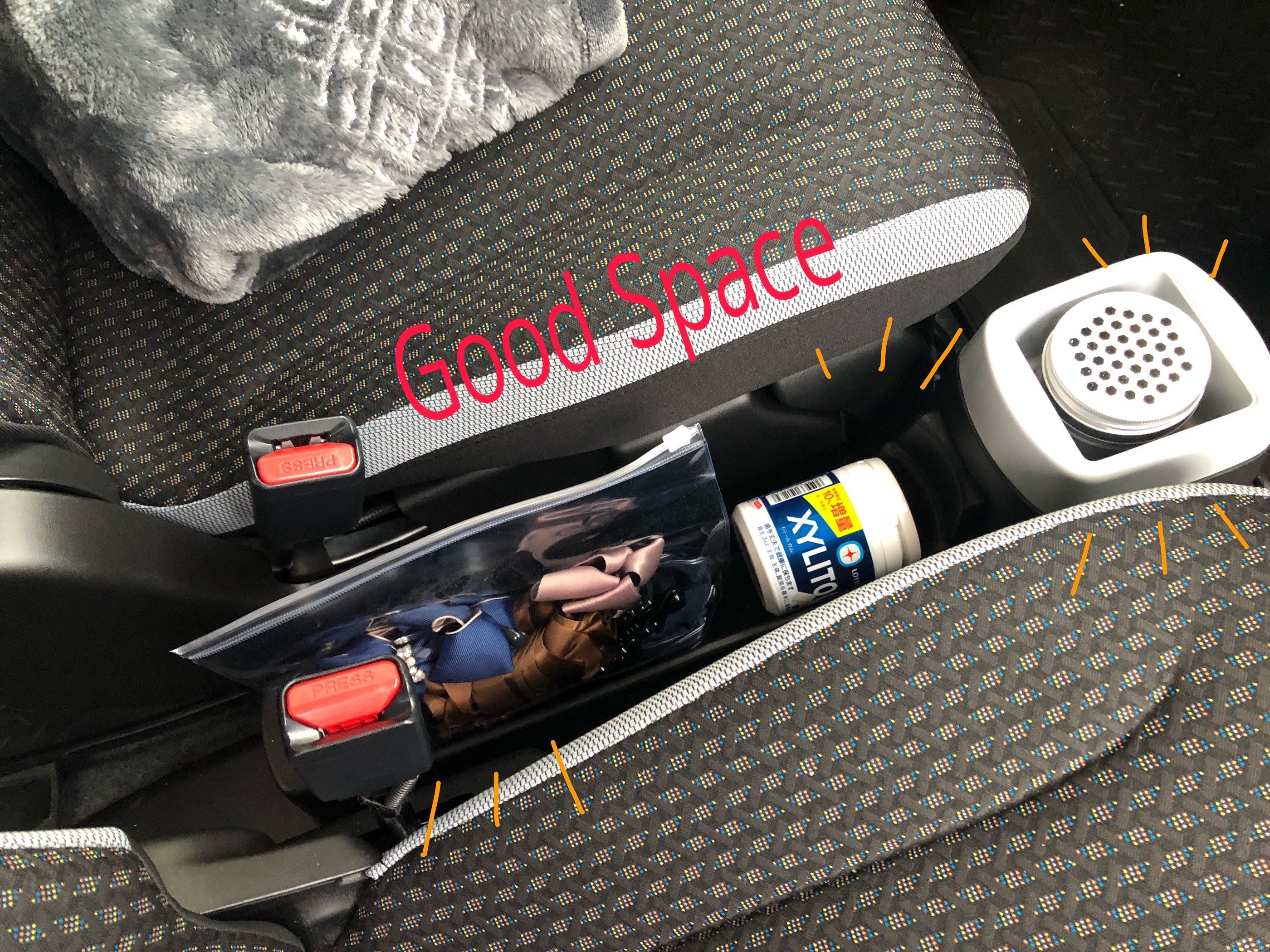 新型ハスラー推しの収納スペースご紹介 スタッフによるクルマ紹介 お店ブログ 株式会社スズキ自販兵庫 スズキ名谷