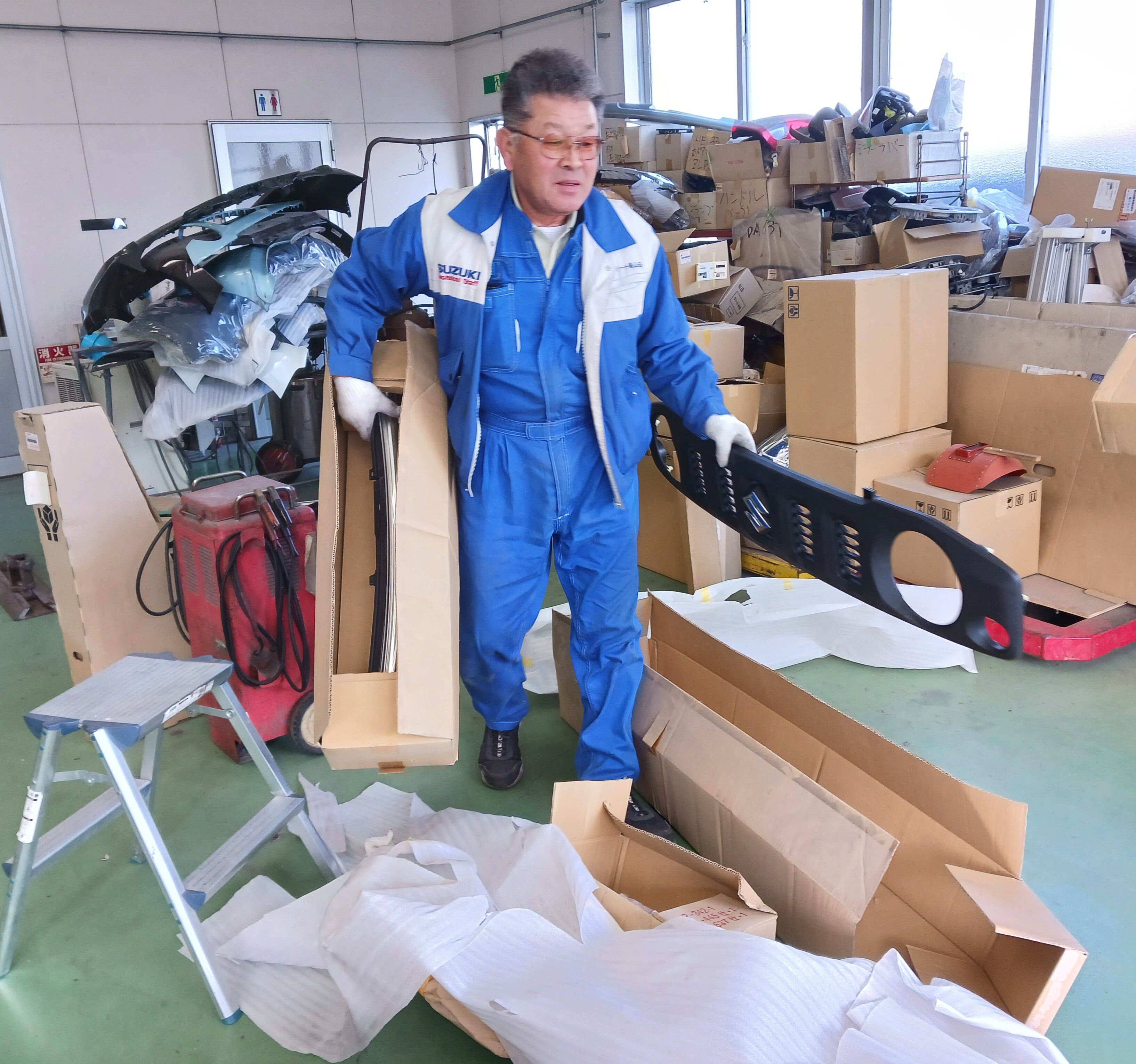 スタッフ紹介｜スズキアリーナ福山西