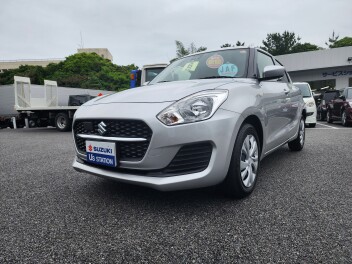 社用車UPのスイフト入荷しました！！