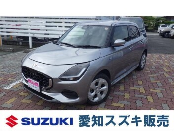 コンパクトカー、スイフト入荷しました！！