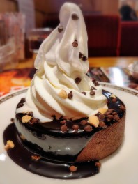 GODIVA ×　ＫＯＭＥＤＡ