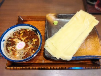 びゃんびゃん麺て？