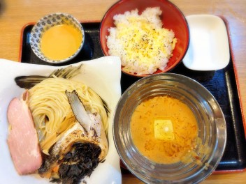 紅鮭と雲丹ソースのつけ麺　Ramenおこじょ　麺人　麵狂い　麺紀行