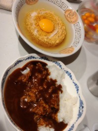 お家ご飯　チキンラーメン　＆　カレーライス　カレー＆ラーメン　最強コンボ