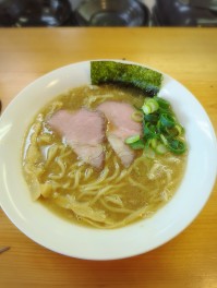 濃厚豚骨醤油らーめんを喰らうの巻　魚沼　志那そば善生　麺人　麵狂い　麵紀行