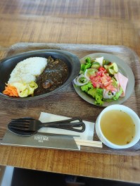 青芳ブラックカレーを喰らうの巻　燕市　工場レストランVINTAGE　HALL　Cafe男子のカフェ巡り