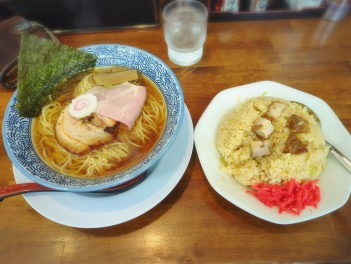 ラーメン　＆　チャーハンを喰らうの巻　新潟　田上　メンドコロ　スガ井　麺人　麵狂い　麵紀行　炒飯男子のチャーハンター