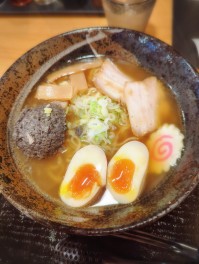 新店開拓　寺泊　麺道　龍千　龍千ラーメン　黒　を喰らうの巻　麺人　麵狂い　麵紀行　SJ大盛りやめたってよ