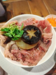 越後牛サーロイン極みすき丼を喰らうの巻　南魚沼　本気丼2023　六日町　グリル＆ワインじゅー　お米男子のどんぶり日記