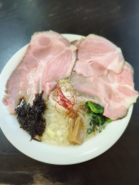 背脂らーめん　塩チャーシューを喰らうの巻　燕市　麺や　はる　麺人　麵狂い　麵紀行　SJ大盛りやめたってよ
