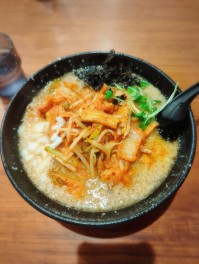 ぶたキムチらーめんを喰らうの巻　長岡越路　らーめん家りりん　麺人　麵狂い　麵紀行　SJ大盛りやめたってよ