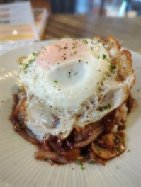 じゅーのロコモコ丼しか勝たん　六日町　グリル＆ワイン　じゅー　Gourmet男子のグル巡り