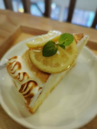 メレンゲレモンケーキしか勝たん　長岡　Come　Sta？　Cafe男子のスイーツ巡り