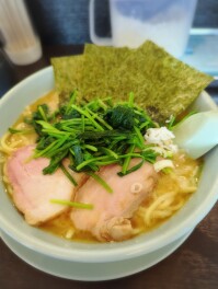 家系ラーメンしか勝たん　見附　ラーメン弐豚　麺人　麵狂い　麵紀行