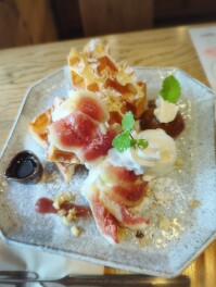 新店開拓　イチジクのワッフルしか勝たん　与板　DEKUNOBOU　Sweets男子のスイーツ巡り