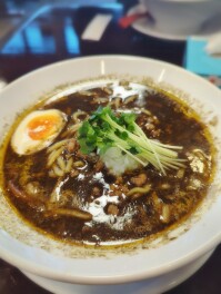 ライダースブラックカレーしか勝たん　十日町　まんぷく食堂　麺人　麵狂い　麵紀行　啜朗の麵スタグラム