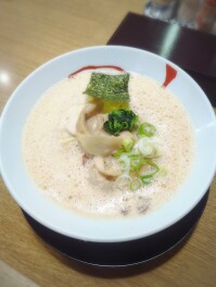 海老と牡蠣のWスープ豚骨ラーメンを喰らうの巻　長岡　ラーメンおこじょ　啜郎の麵スタグラム