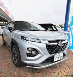 フロンクス試乗車ございます！！