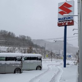 初雪はドカ雪(*_*)