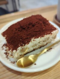 ティラミスを喰らうの巻　長岡　HOSHIBA　Come　sta？　Café男子のスイーツ巡り