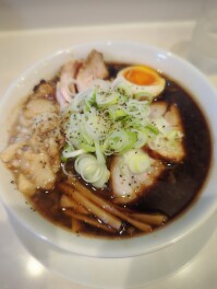 もち麦ブラックを喰らうの巻　長岡　一晃亭　麵人　麵狂い　麵紀行　啜郎の麵スタグラム