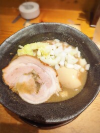 新店オープン　溺れる豚　小千谷　麺人　麺狂い　麵紀行　啜郎の麵スタグラム
