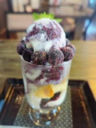 ブルーベリーパフェを喰らうの巻　良寛の里　Sweets男子のスイーツ巡り